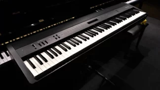 Roland FP-60 88-Key Digital Portable Piano 2017 - 2021 Black (B-Stock)