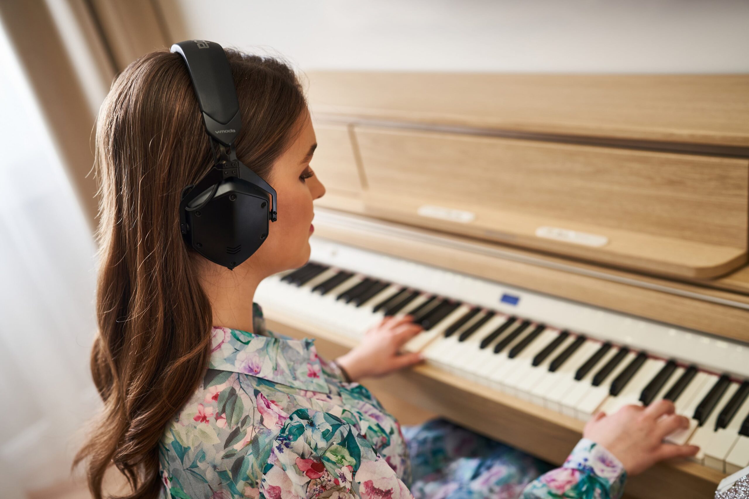 Roland LX-5 Upright Digital Piano - Image 5