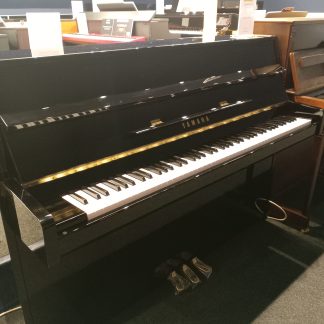 Yamaha B1ePE Upright Piano in Gloss Black Case (Z20891)