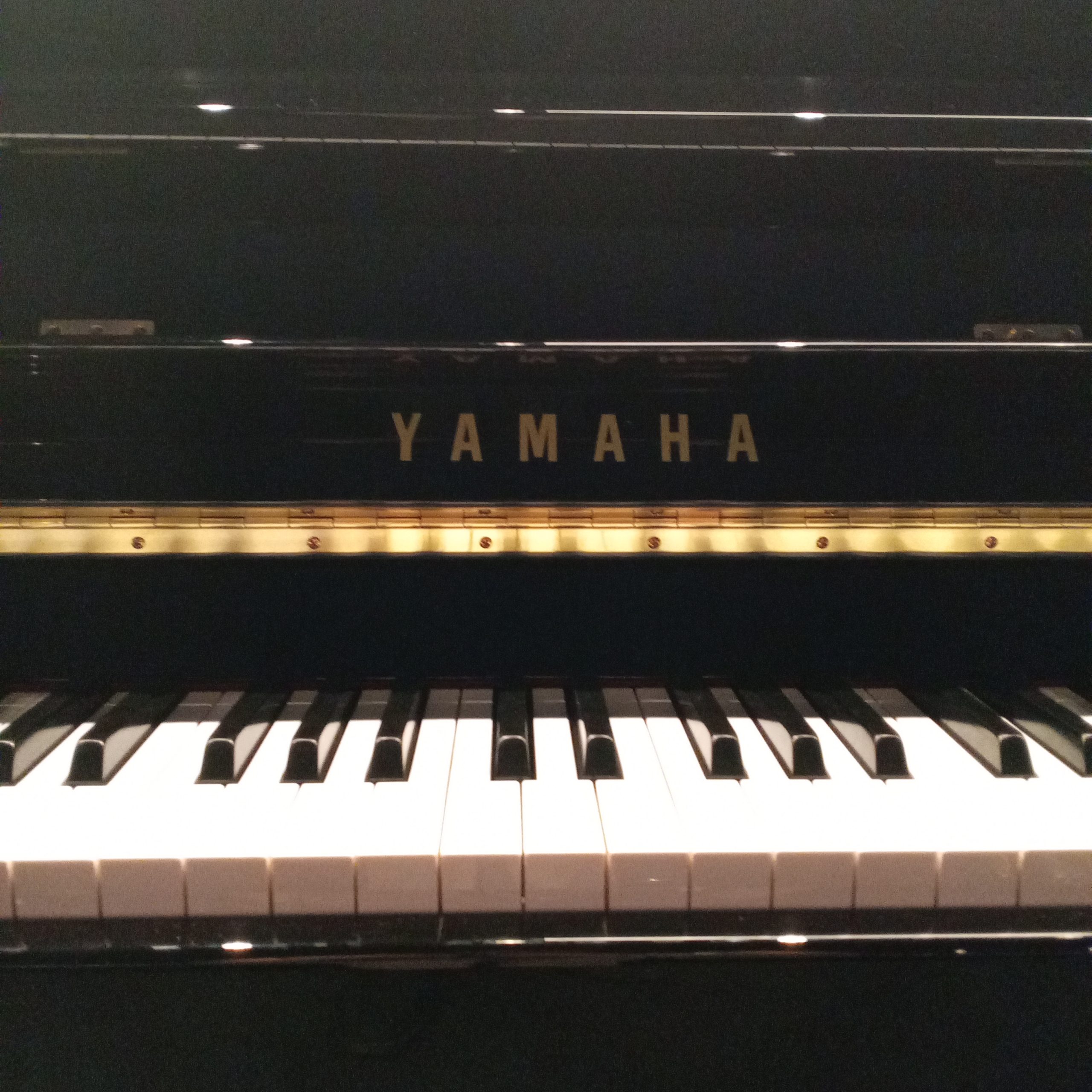Yamaha B1ePE Upright Piano in Gloss Black Case (Z20891) - Image 3